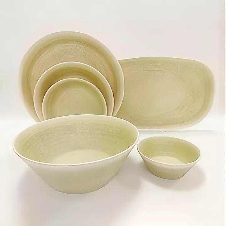Cream Ceramic Dinnerware Set ၊